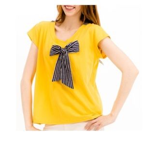 SALE! Adorable top with attached bow